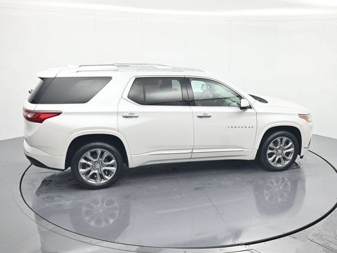 Used 2018 Chevrolet Traverse Premier w/ Driver Confidence II Package FWD image 35