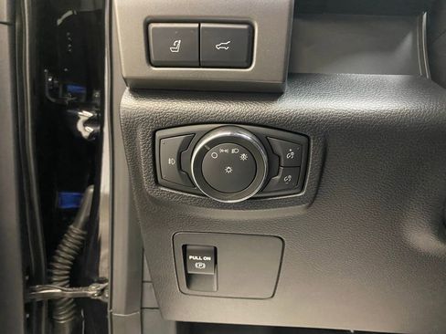 Used 2021 Ford Expedition XLT image 26