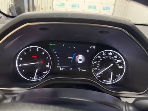 Used 2021 Toyota Avalon Limited AWD/4WD image 16