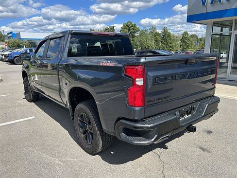 Used 2020 Chevrolet Silverado 1500 LT Trail Boss w/ Convenience Package AWD/4WD image 3
