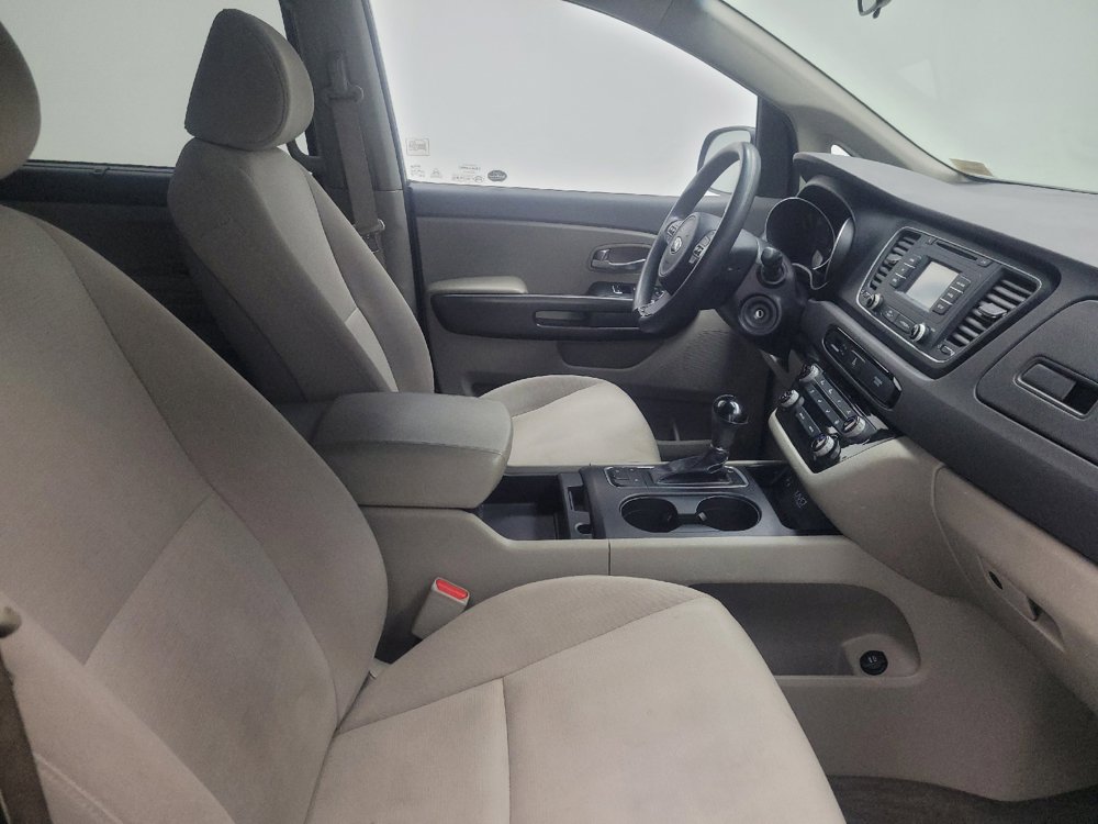 Used 2015 Kia Sedona LX w/ LX Convenience Package FWD image 21