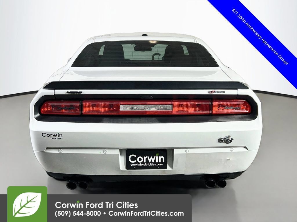 Used 2014 Dodge Challenger R/T RWD image 13