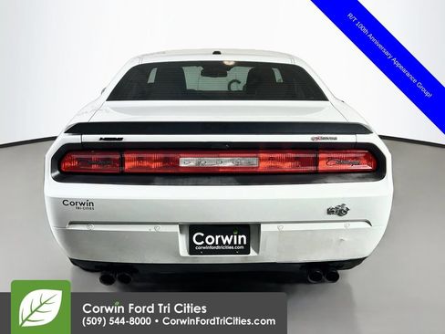 Used 2014 Dodge Challenger R/T RWD image 13