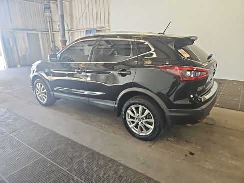 Used 2020 Nissan Rogue Sport SV w/ Technology Package image 8