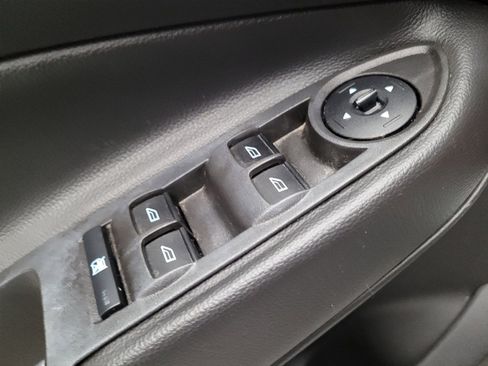 Used 2018 Ford Escape SE FWD image 27