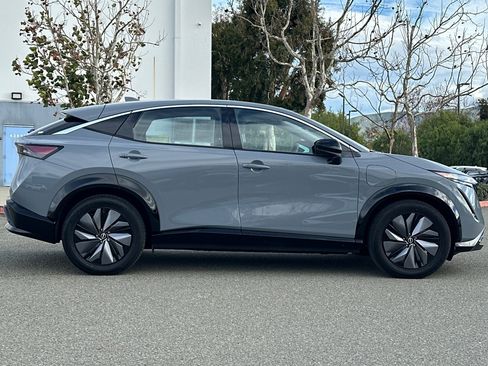 Certified 2024 Nissan Ariya FWD image 3