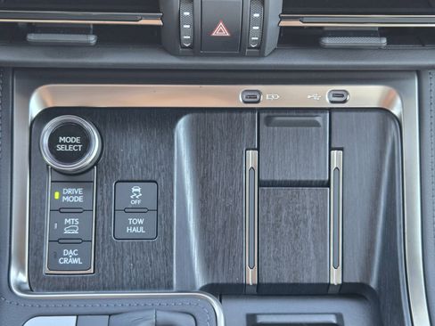 Certified 2025 Lexus GX 550 Overtrail+, Mark Levinson Audi image 26