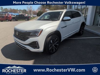 New 2025 Volkswagen Atlas Cross Sport SEL Premium R-Line