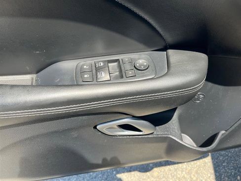 Used 2016 Dodge Challenger R/T Plus RWD image 10