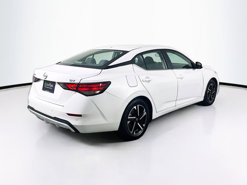 Used 2024 Nissan Sentra SV image 9