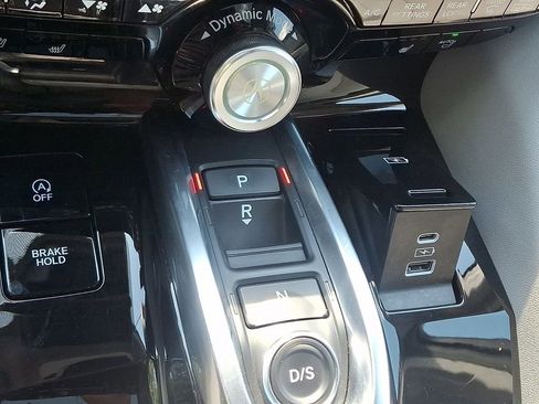 Used 2023 Acura MDX SH-AWD w/ Technology Package image 17