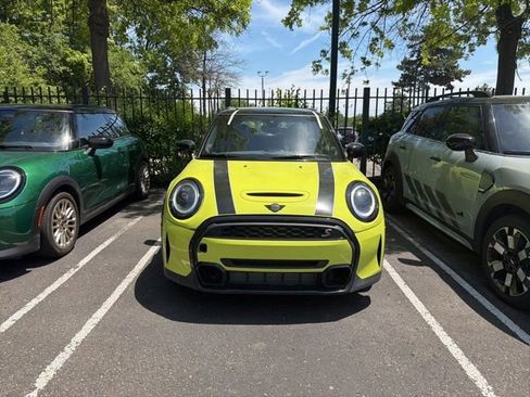 Used 2023 MINI Cooper S FWD image 2
