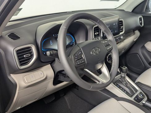 New 2026 Hyundai Venue SEL FWD image 11