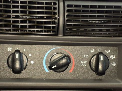 Used 2001 Ford Mustang GT image 13