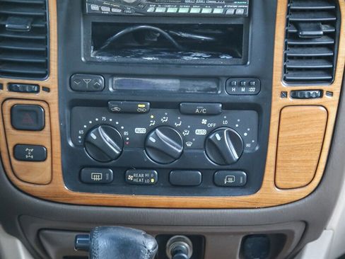 Used 1998 Toyota Land Cruiser AWD/4WD image 17
