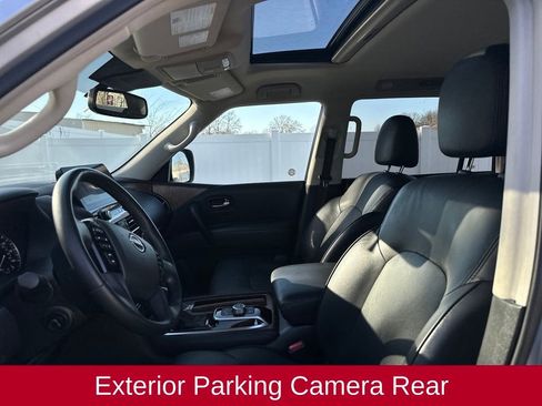 Used 2024 Nissan Armada SL image 11