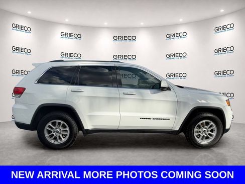 Used 2019 Jeep Grand Cherokee Laredo RWD image 7