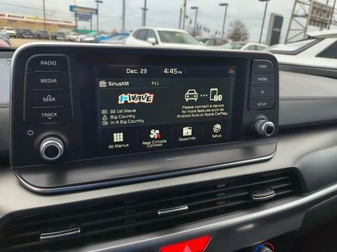 Used 2021 Kia Telluride LX image 20