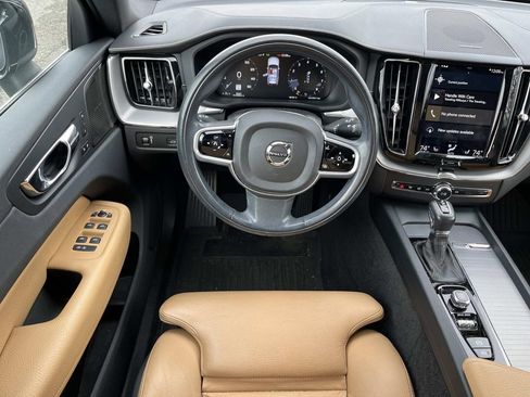 Used 2019 Volvo XC60 T5 Inscription w/ Protection Package Premier image 14