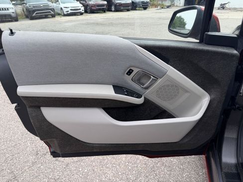 Used 2014 BMW i3 w/ Range Extender RWD image 11