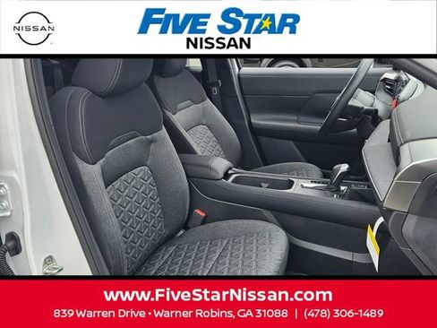 Used 2026 Nissan Kicks SV FWD image 16