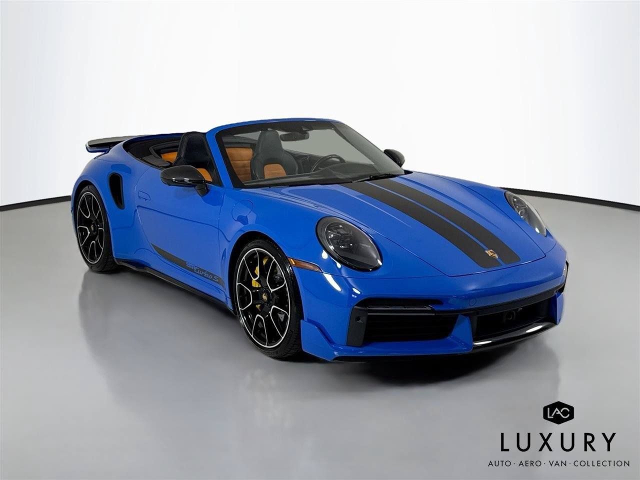 Used 2022 Porsche 911 Turbo S AWD/4WD image 3