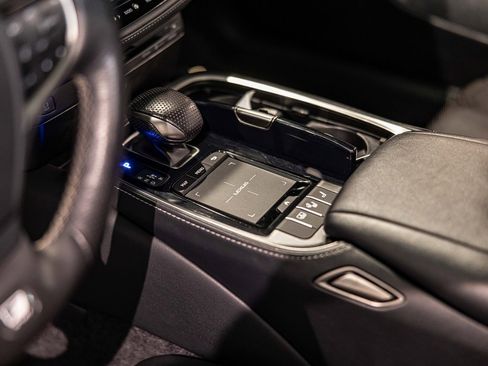 Used 2022 Lexus LS 500 F Sport image 22