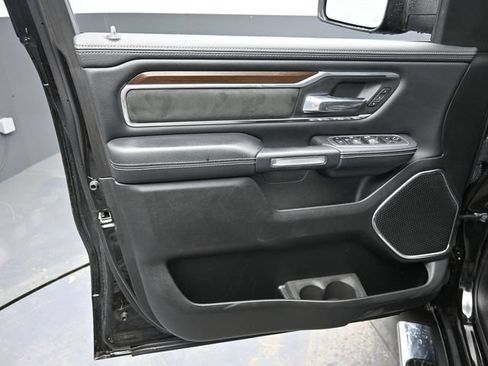 Used 2022 RAM 1500 Laramie AWD/4WD image 19