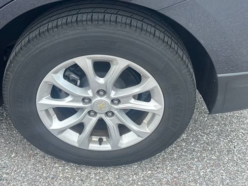 Used 2019 Chevrolet Equinox LS w/ LS Convenience Package FWD image 8