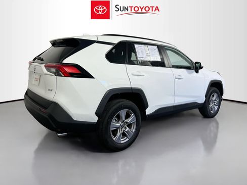 Used 2025 Toyota RAV4 XLE image 4