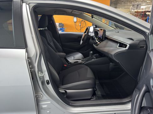 Used 2022 Toyota Corolla LE FWD image 15