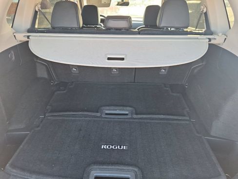 Used 2023 Nissan Rogue SL w/ SL Premium Package FWD image 15