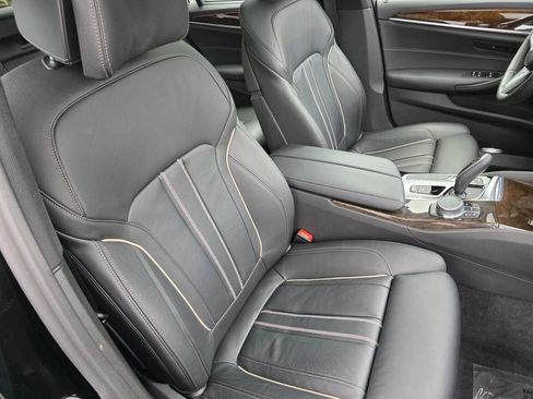 Used 2019 BMW 540i xDrive w/ M Sport Package AWD/4WD image 30
