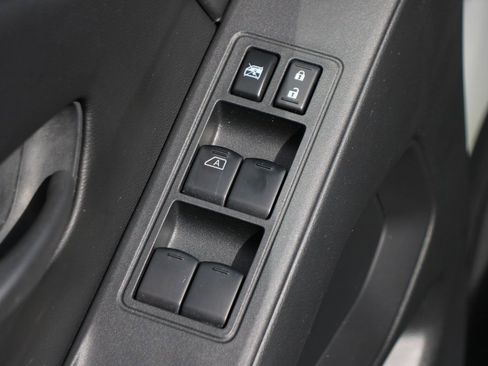 Used 2025 Nissan Frontier S w/ S Utility Package image 16