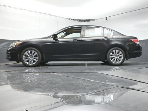 Used 2011 Honda Accord EX-L image 35