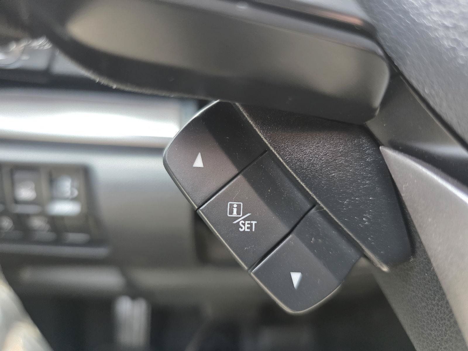 Used 2020 Subaru Forester Premium AWD/4WD image 15