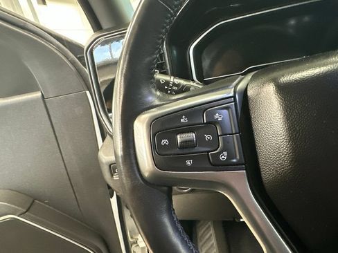 Used 2022 Chevrolet Silverado 1500 LT AWD/4WD image 26