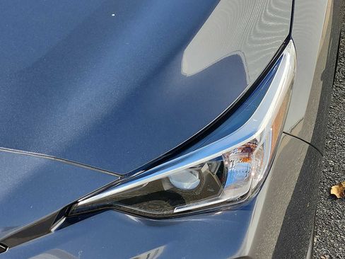 Certified 2025 Subaru Impreza 2.0i image 9