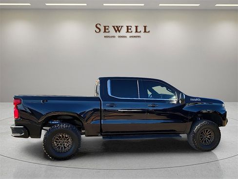 Used 2019 Chevrolet Silverado 1500 High Country w/ Technology Package image 6