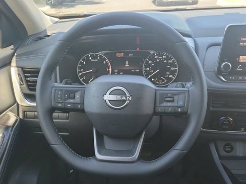 New 2026 Nissan Rogue SV FWD image 8