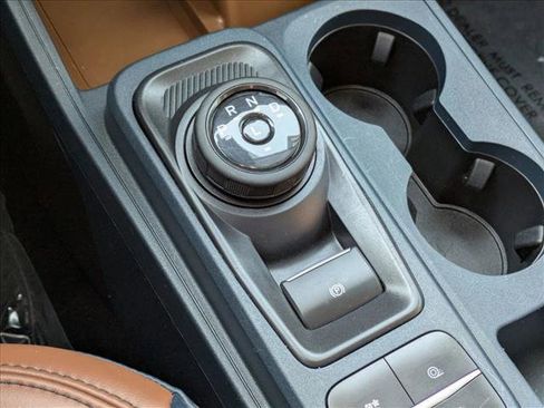 Used 2022 Ford Maverick Lariat w/ Equipment Group 500A Standard image 13