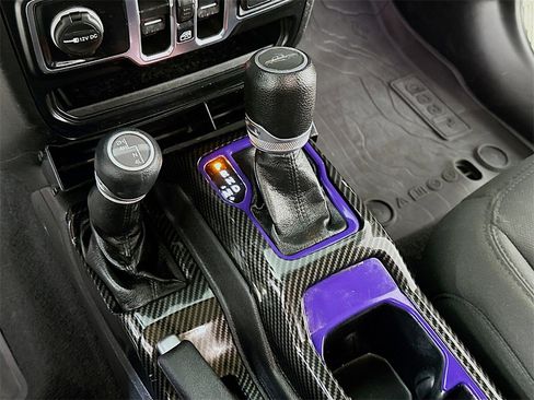 Used 2022 Jeep Gladiator Sport image 19