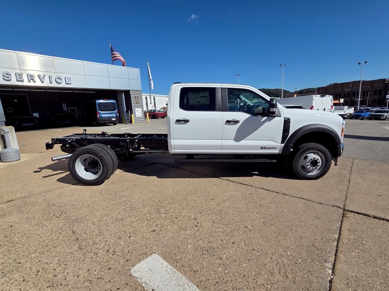 New 2027 Ford F550 4x4 Crew Cab Super Duty w/ XL Chrome Package image 8