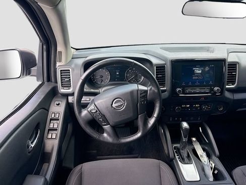 Used 2022 Nissan Frontier SV AWD/4WD image 26
