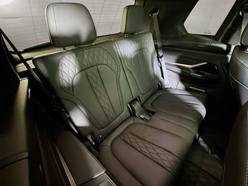 Used 2025 BMW X7 M60i w/ Executive Package image 30