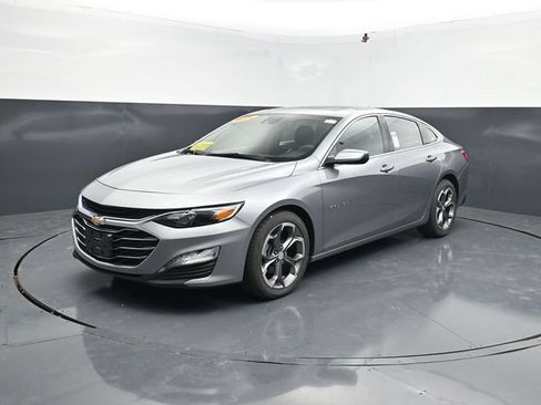 Used 2024 Chevrolet Malibu LT FWD image 4