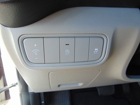 Used 2021 Kia Soul LX FWD image 19