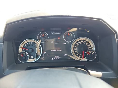 Used 2016 RAM 1500 Laramie AWD/4WD image 19