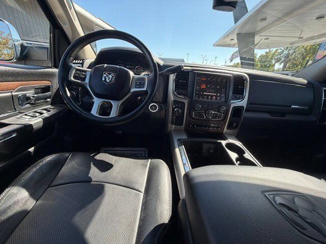 Used 2014 RAM 2500 Laramie w/ Convenience Group AWD/4WD image 14