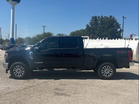 Used 2022 Ford F250 Lariat w/ Lariat Ultimate Package image 2